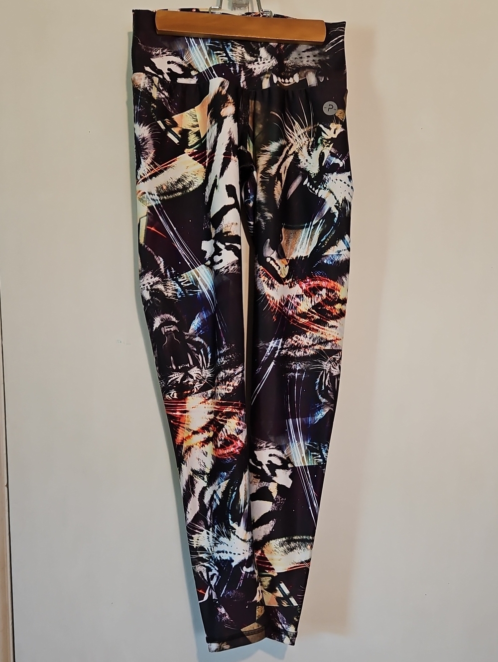PROTOKOLO Athletic wear Leggings Multicolor Abstract Animal Print Size S/M - Picture 2 of 9